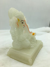 Load image into Gallery viewer, Ganesh Ganesha Ganpati Ganapati Hindu God Hindu God Ganesh fiber idol White